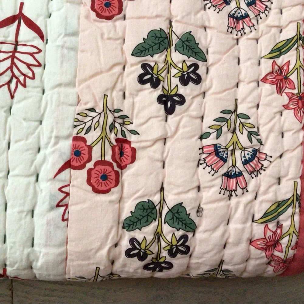 New Sundance Catalog Queen Marjorie Quilt